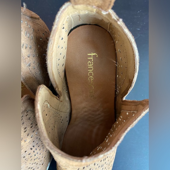 Francesca’s Brown Suede Boho Booties size 7 - Picture 5 of 8